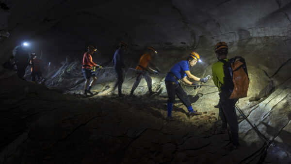 Phong Nha - Hung Thoong Cave