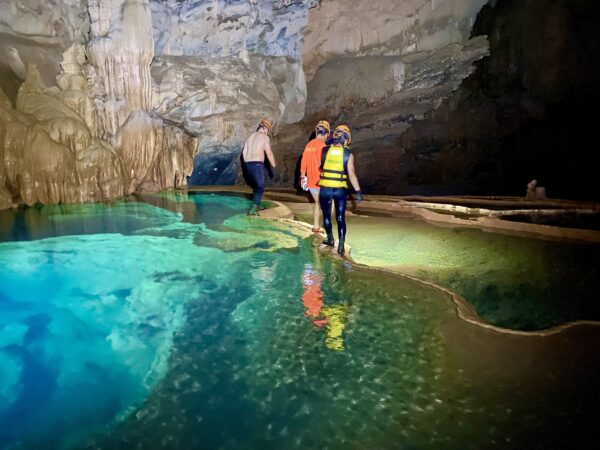 Phong Nha - Hung Thoong Cave