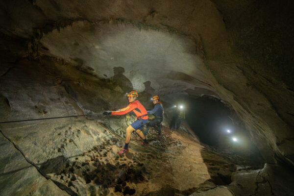 Phong Nha - Hung Thoong Cave